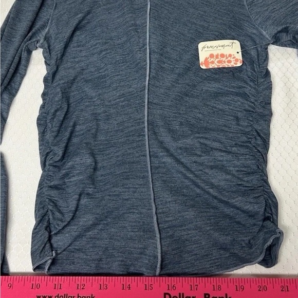 Free People FP Movement Right On Run Long Sleeve Shirt Black & Blue XSmall XS - Picture 7 of 15